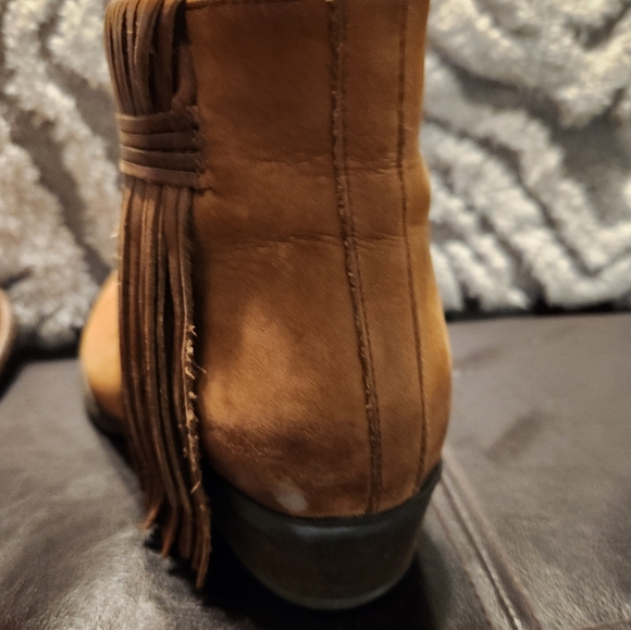 Circle G Distressed Shortie Leather Boots, Size 7.5 - Picture 9 of 11